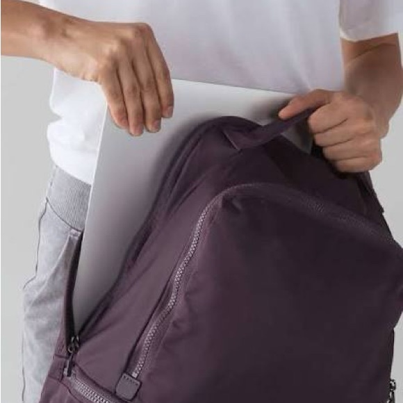 Lululemon City Adventurer Backpack *17L
Black currant - Picture 3 of 12